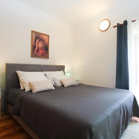 Mit Privatpool Fuer 8 Personen Ca 140 Qm In Paradiz Bei Vodnjan, Istrien Suedkueste Von Istrien 沃德年