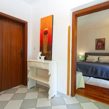 Mit Privatpool Fuer 8 Personen Ca 140 Qm In Paradiz Bei Vodnjan, Istrien Suedkueste Von Istrien Vikendica *