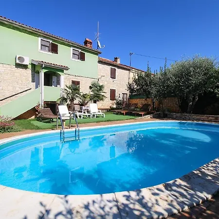 Mit Privatpool Fuer 8 Personen Ca 140 Qm In Paradiz Bei Vodnjan, Istrien Suedkueste Von Istrien Vikendica *
