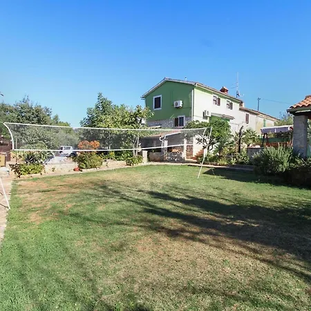 Mit Privatpool Fuer 8 Personen Ca 140 Qm In Paradiz Bei Vodnjan, Istrien Suedkueste Von Istrien Vikendica